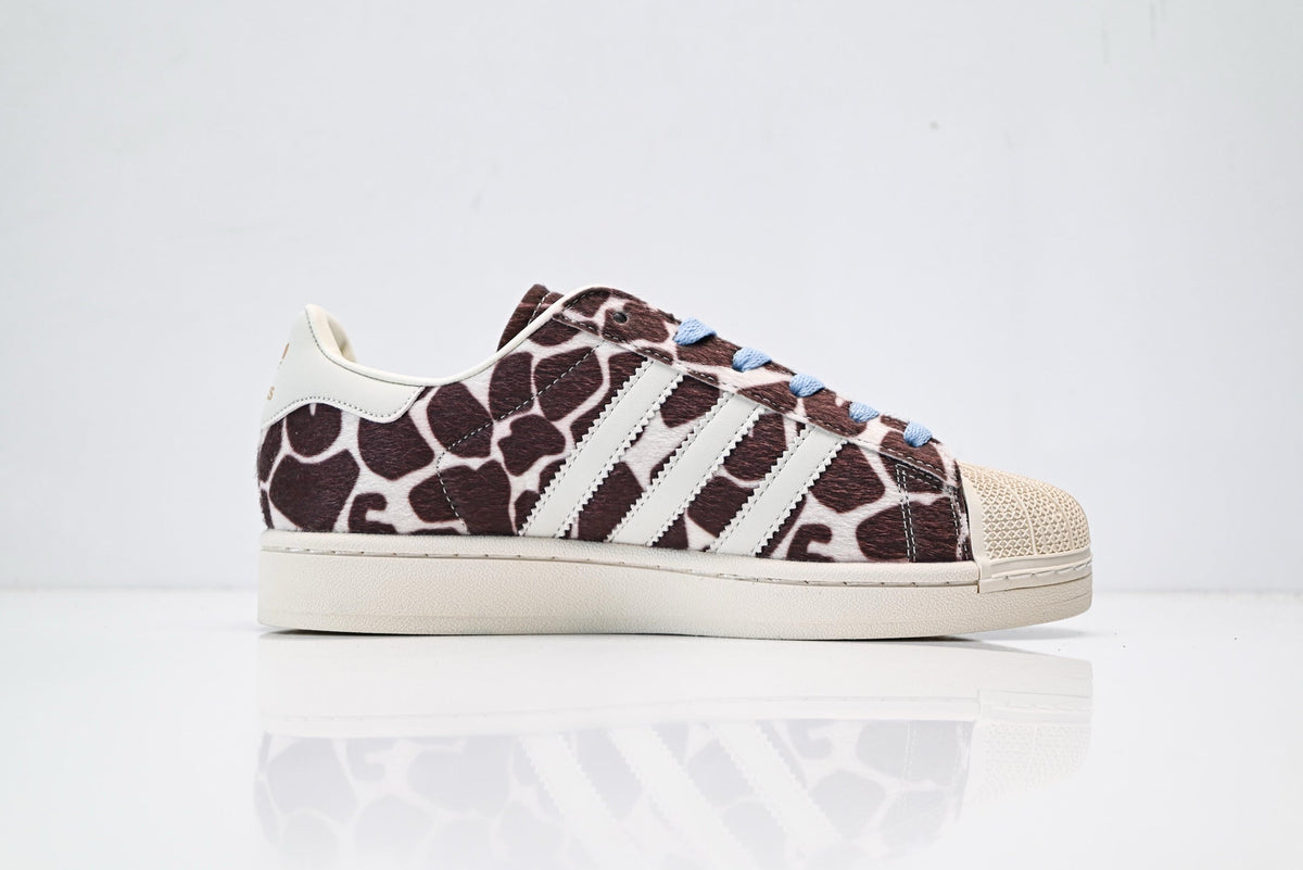 adidas Originals Superstar ¨C Off-White Giraffe Print Shell Toe