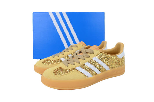 adidas samba  women's shoes  men's samba sneakers adidas samba OG ¨C Retro German-Inspired Sneakers