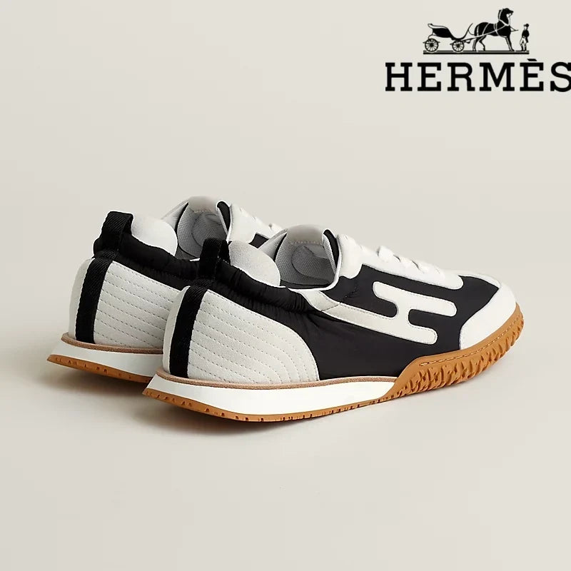 Herm¨¨s Black And White Mix Material Sneaker