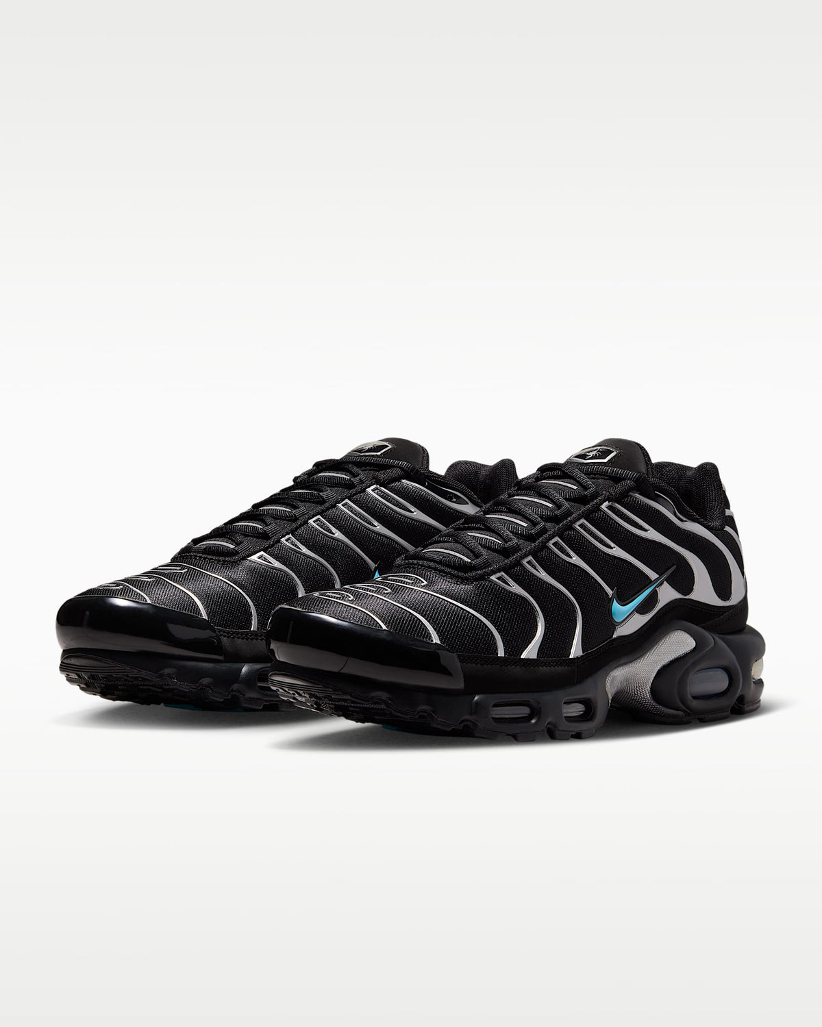 Nike Air Max Plus ¨C Black/Metallic Silver/Cyan Blue Sneaker